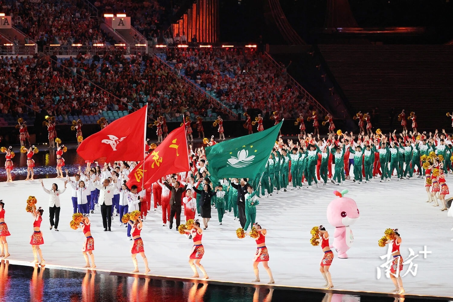 重创！皇马悍将伤缺两月 巴尔韦德或被迫改踢右后卫