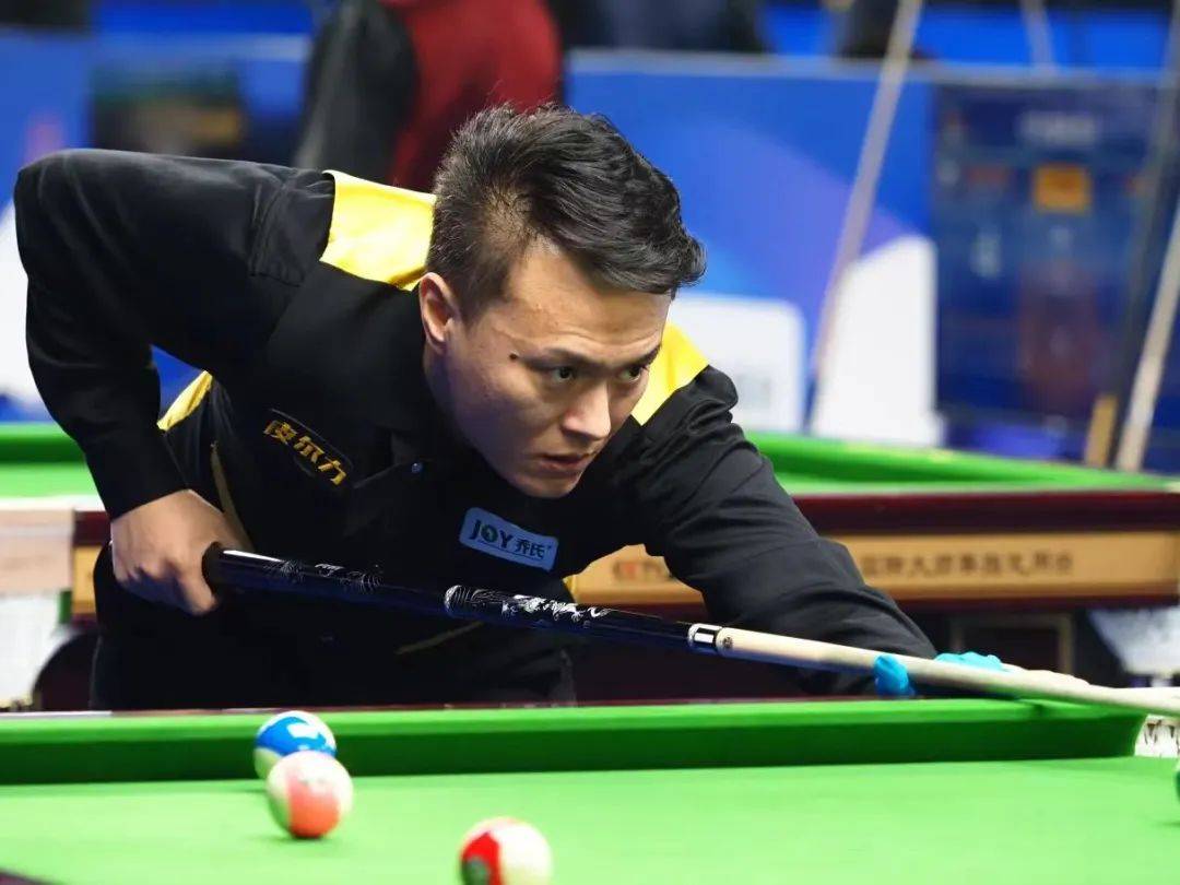 保持冷静并 保持冷静并